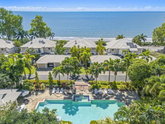 12/5-7 Arlington Esplanade, Clifton Beach, Qld 4879-Image