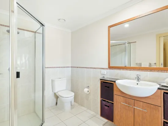 12/5-7 Arlington Esplanade, Clifton Beach, Qld 4879-Image