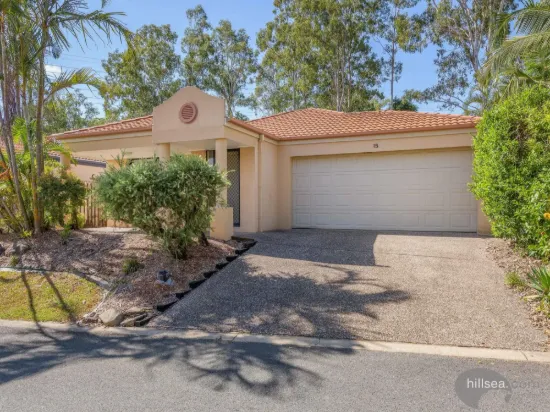 15/1-5 Studio Drive, Pacific Pines, Qld 4211
