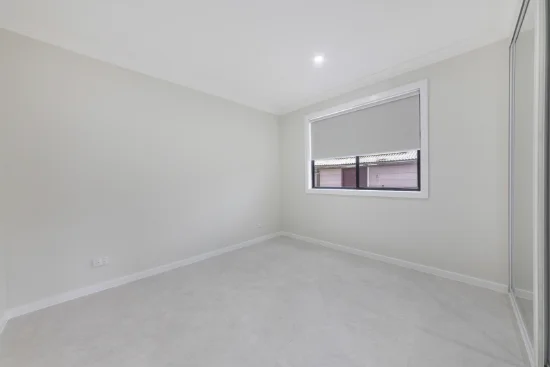 16a Macarthur Drive, St Clair, NSW 2759