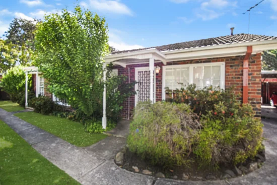 2/1 Pakenham Street, Blackburn, Vic 3130