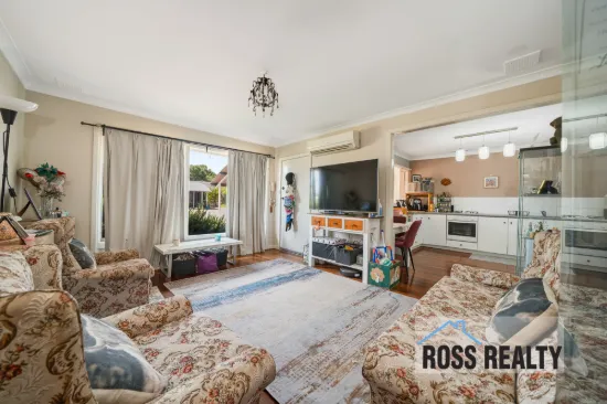 2/11 Westbrook Way, Girrawheen, WA 6064