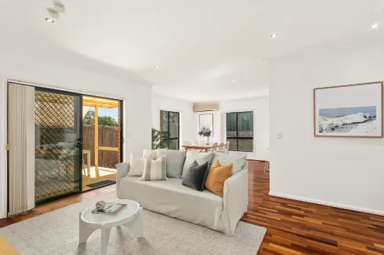 2/13 Warumbui Avenue, Miranda, NSW 2228
