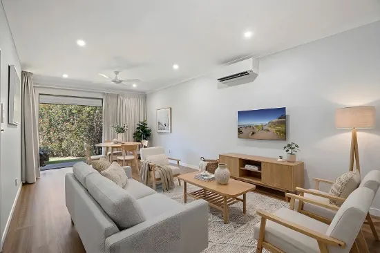 2/1C Royal Palm Drive, Sawtell, NSW 2452