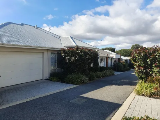 2/3 Firbank Road, Beeliar, WA 6164