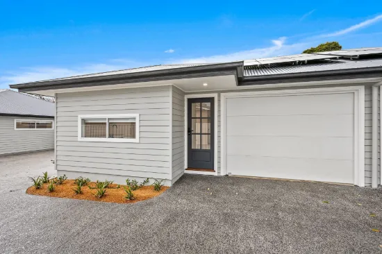 2/4 Calderwood Road, Albion Park NSW 2527-Image