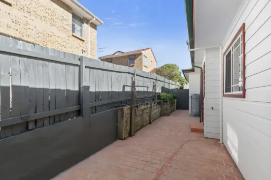 2/48 Atchison Street, Wollongong, NSW 2500-Image