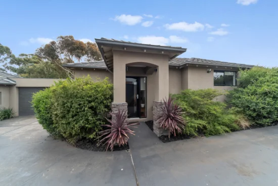 2/56 Fortescue Avenue, Seaford, Vic 3198