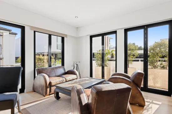 2/56 Woodroffe Avenue, Main Beach, Qld 4217-Image