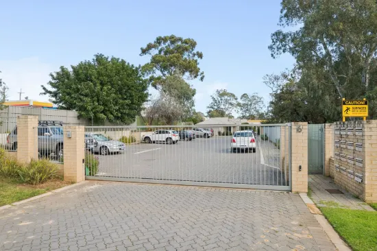 2/6 Strelitzia Avenue, Forrestfield, WA 6058-Image