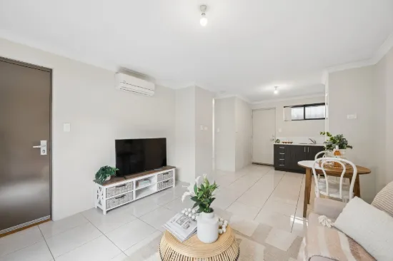 2/6 Strelitzia Avenue, Forrestfield, WA 6058-Image