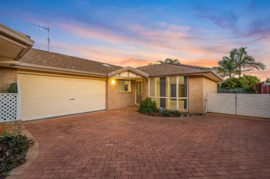 2/8 Constable Place, Tuncurry, NSW 2428