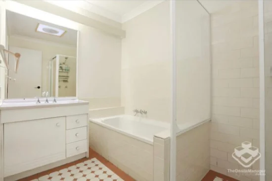 205/125 Hansford Road, Coombabah, Qld 4216-Image