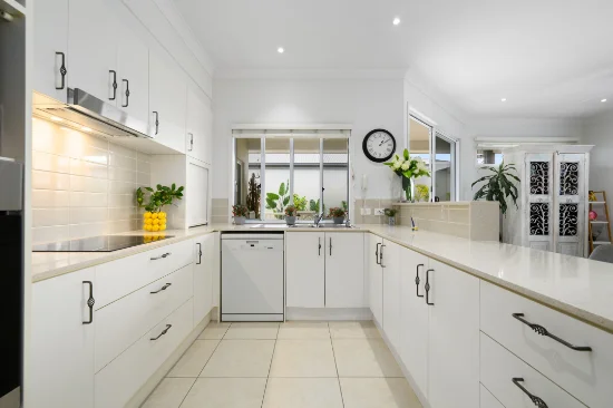 237/299 Napper Road, Arundel, Qld 4214 - For Sale