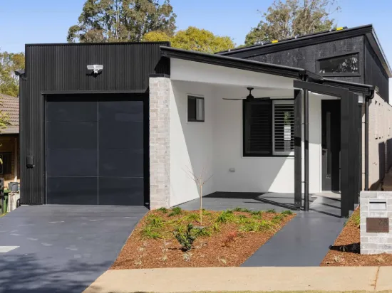28 Welcombe Avenue, Rockville, Qld 4350