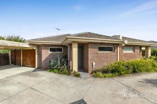 3/2 Jelf Court, Fawkner, Vic 3060