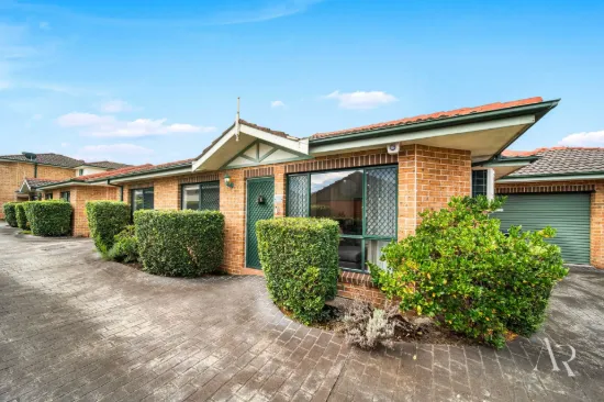 3/4 Old Kent Road, Greenacre, NSW 2190