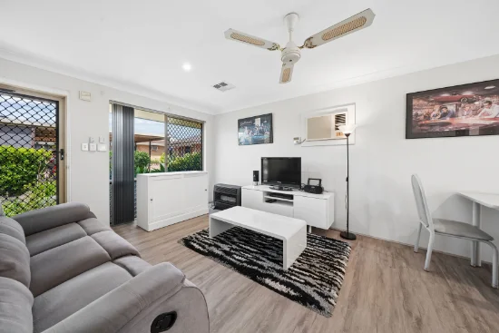32/15 Mereworth Way, Marangaroo, WA 6064