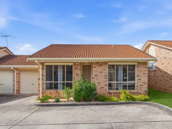 4/11 Park Street, Ingleburn, NSW 2565