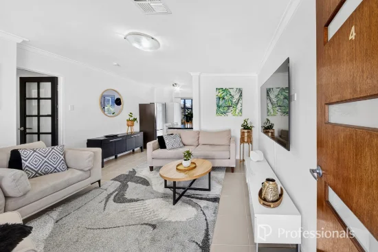 4/2 Grose Way, Noranda, WA 6062