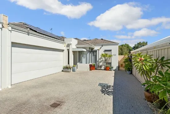 42c St Albans Road, Nollamara, WA 6061