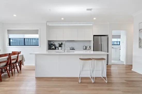 4a Amity Crescent, Thrumster, NSW 2444