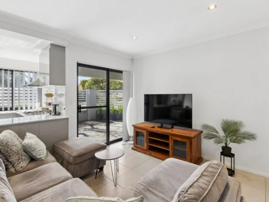 4a Oakney Avenue, Nollamara, WA 6061 - For Rent