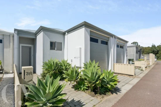 7/1 Gladstone Road, Armadale, WA 6112 - For Sale
