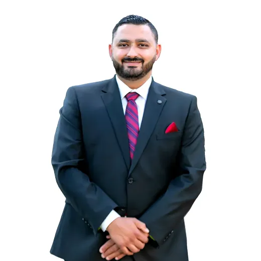 Vishu Thapar - Real Estate Agent at Rubicon Realestate 
