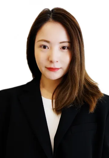Vivian Ping Guo - Real Estate Agent at Tracy Yap Realty - North Shore