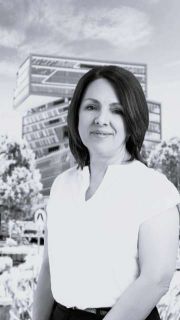 Voula Urizar - Real Estate Agent