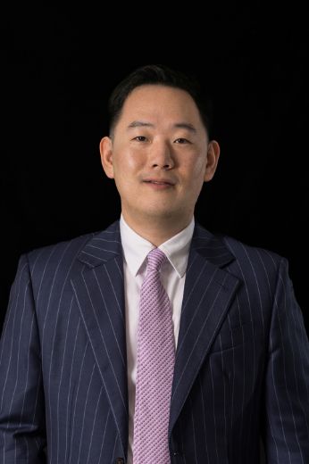Warren Zhang - Real Estate Agent at Black Diamondz Property Concierge - Sydney