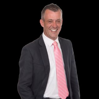 Wayne Eagles - Real Estate Agent