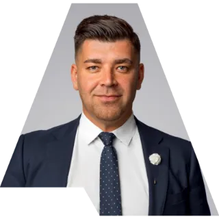 Hossein Gholami - Real Estate Agent