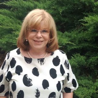 Wendy Thomas - Real Estate Agent
