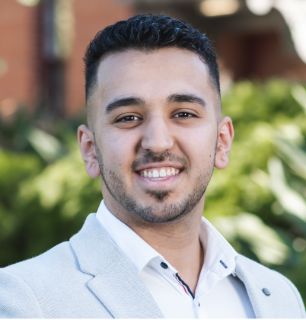 Yash Akpinar - Real Estate Agent