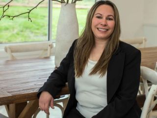 Yvonne Farcic - Real Estate Agent