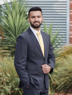 Zeeshan Rafique - Real Estate Agent