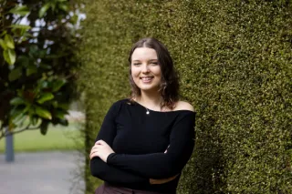 Zhanna Bowles - Real Estate Agent