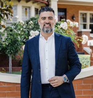 Ziya Koksal - Real Estate Agent