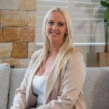 Zoe Henning - Real Estate Agent From - Raine & Horne - Southern Highlands